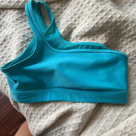 alo yoga bright aqua set - Picture 3 of 5